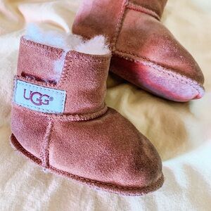 UGG Unisex-Baby Erin Boot chestnut Size Infant S
